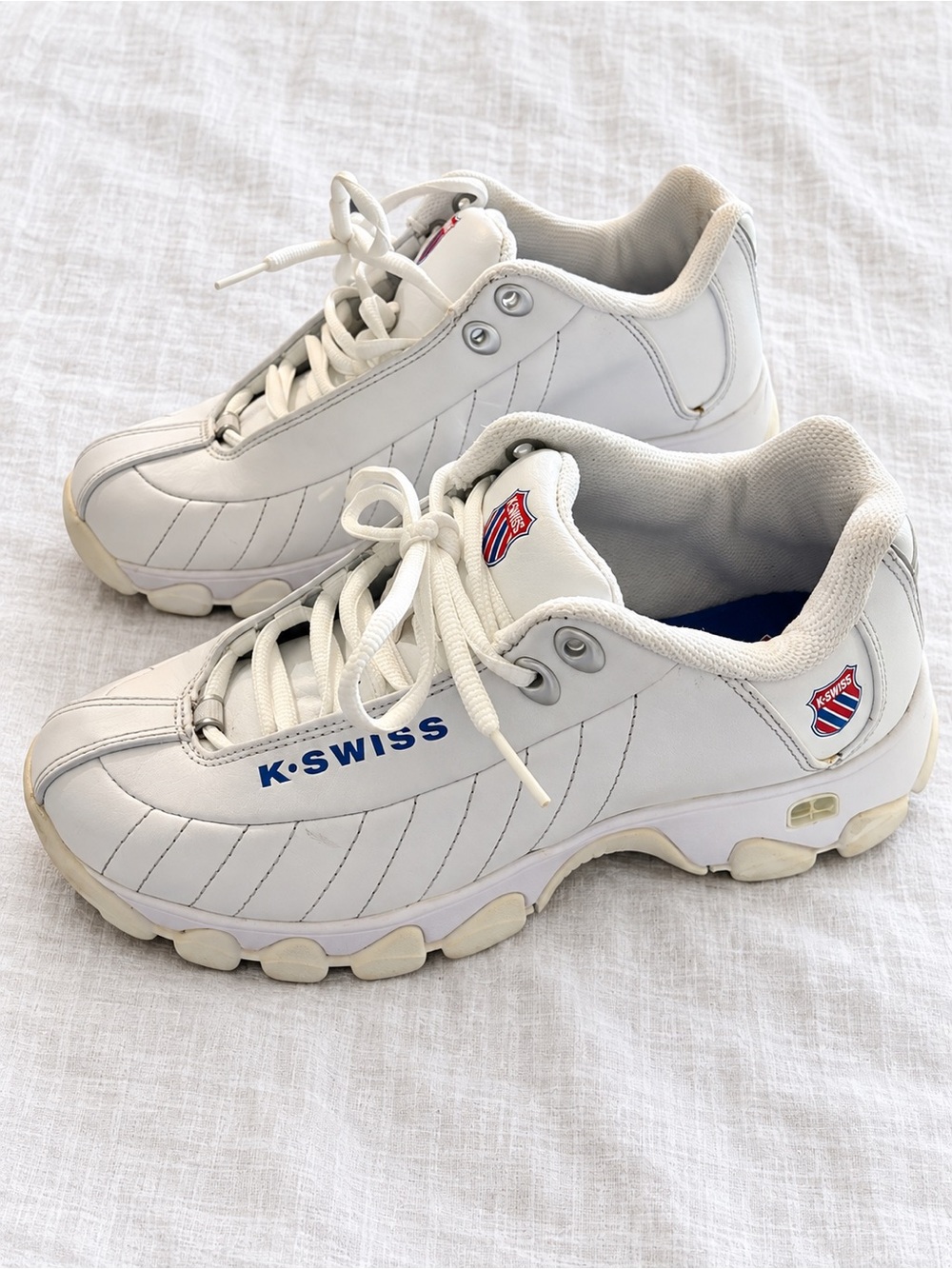 K-Swiss ST329 Heritage Women’s Size 7 White Blue Red Chunky Sneakers